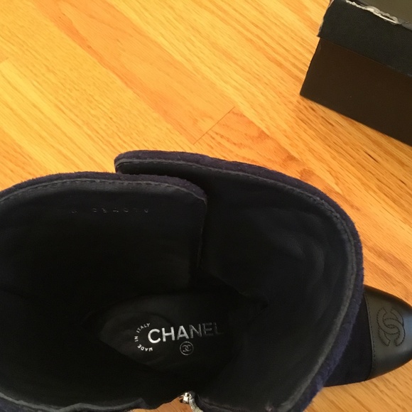 CHANEL HIGH BOOTS EXCELLENT CONDITION - Picture 6 of 7